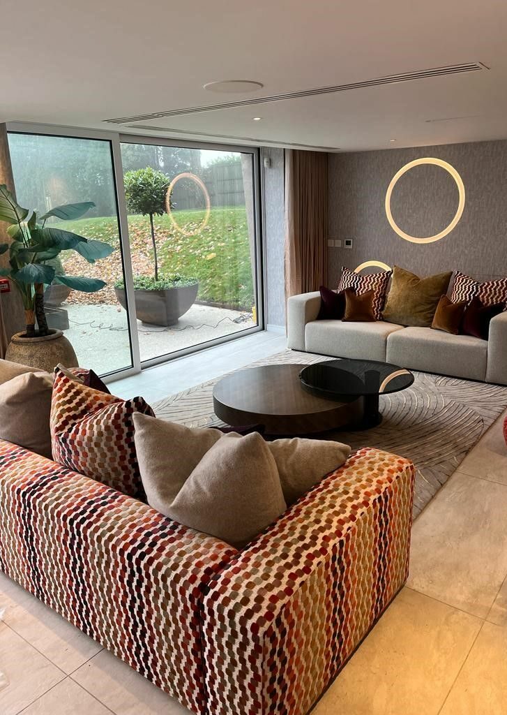 Modern Family House - Richard Grafton Interiors
